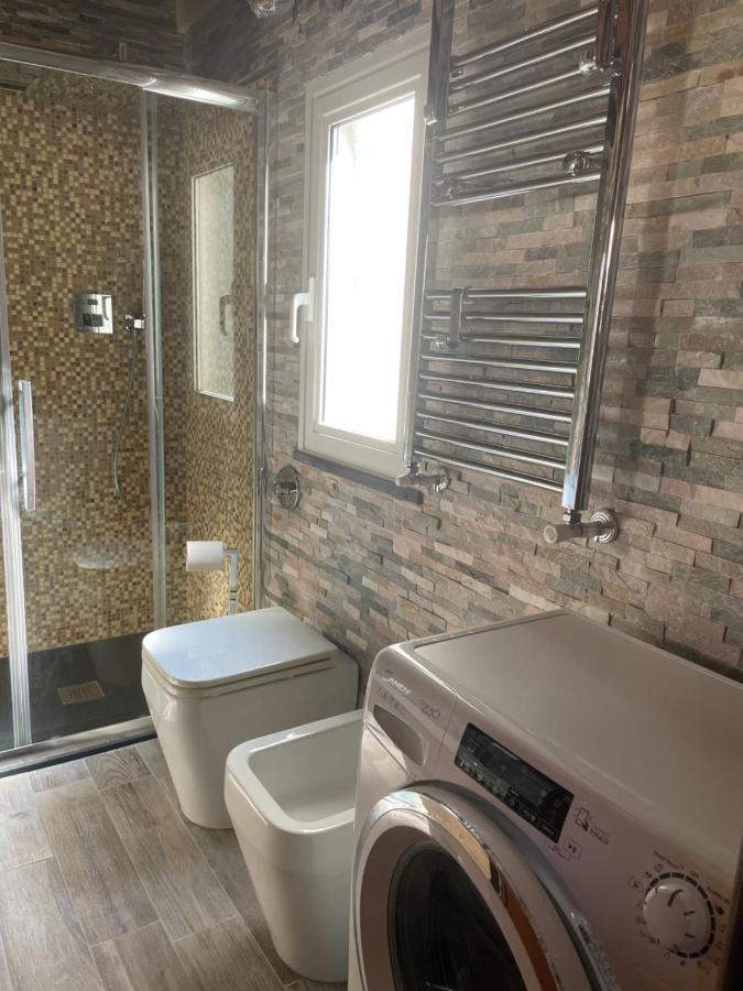 Il Cappellaio Matto Apartment Livorno Bagian luar foto