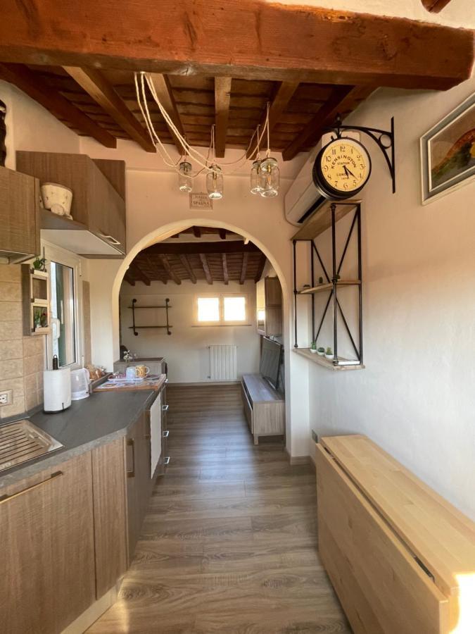 Il Cappellaio Matto Apartment Livorno Bagian luar foto